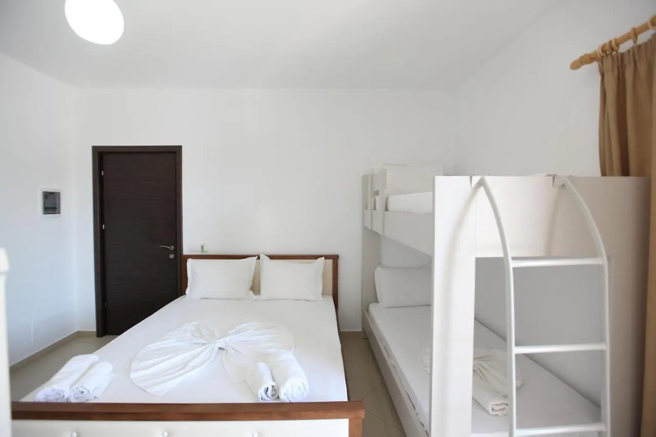 מלון Villa Kristjana קסאמיל אלבניה